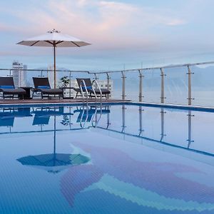 Sunny Ocean Hotel & Spa